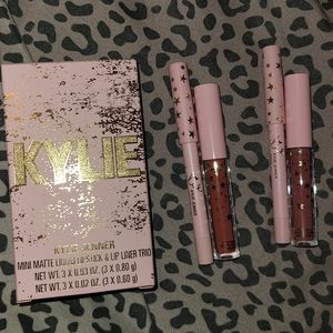 Kylie cosmetics 2 set mini lipstick and lip liner